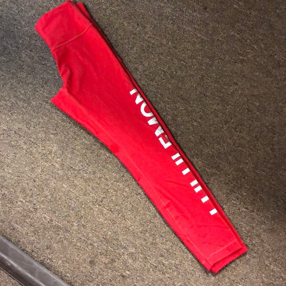 lululemon athletica Other - Lululemon wunder under 7/8 leggings. Size 6